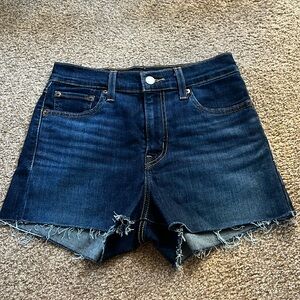 HIGH RISE LEVI SHORTS